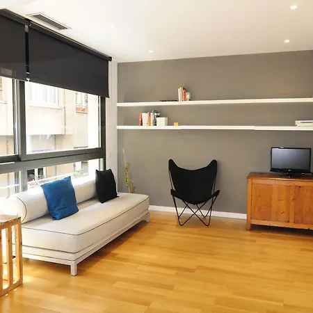 Rentbcn Gracia Deluxe Apartment *