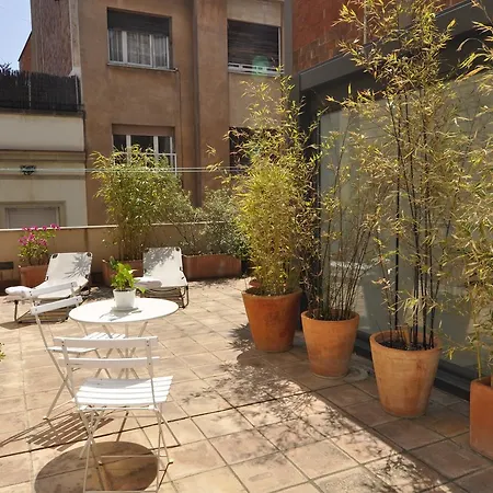 Rentbcn Gracia Deluxe Apartment *